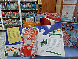 Exposición de libros de Navidad