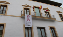 L'Ajuntament d'Eivissa mostra la seva solidaritat en la lluita contra el càncer de mama