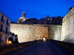 Imagen El recinto amurallado de Dalt Vila