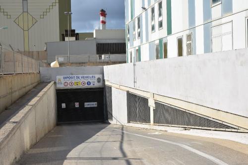 DipositeVehicles_exterior2