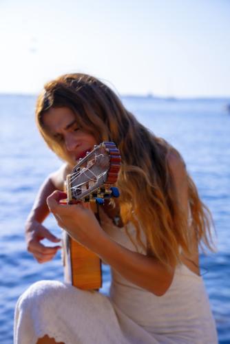 Mar Sanchez - Solo Guitar2