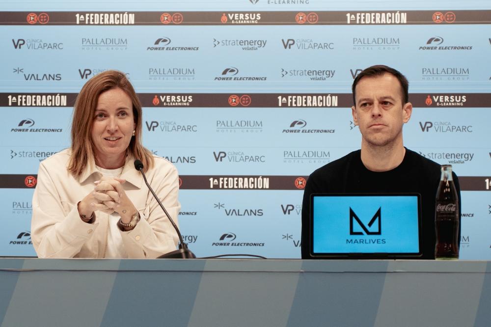 Imatge Deu anys de UD Ibiza que se celebren en una cursa per la ciutat.