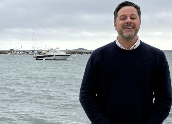 Imagen El Ayuntamiento de Eivissa aprobará en el Pleno extraordinario del 18 de febrero la solicitud de declaración de Playa d'en Bossa, ses Figueretes, Es Viver, Dalt Vila, La Marina, Es Prat de Vila, Talamanca y ses Figueres como zonas turísticas saturadas y en reconversión