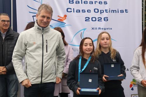 Marcos Mari y premiadas cpto bal optimist