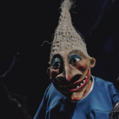 Teatre infantil: BRUIXOTA RECHINADIENTES