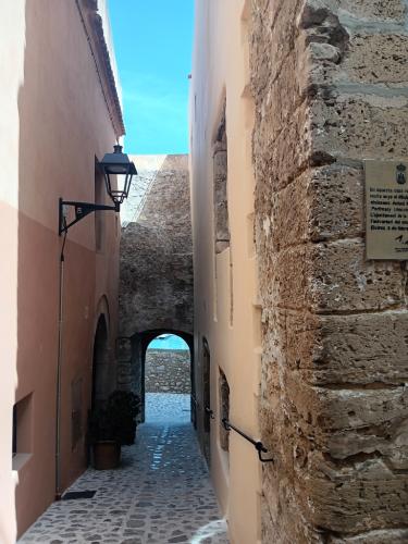 Imagen Recorre sin prisas las murallas de Dalt Vila, un viaje por la historia de Ibiza