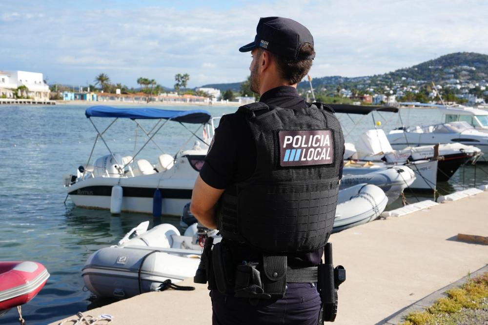 Imatge Onze denúncies en un dispositiu conjunt entre Policia Local d’Eivissa i...