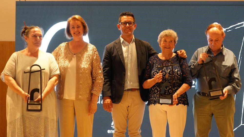 Imatge Dolors Corderas, Joan Escandell i Maria Torres Orvay, Premis Cultura...
