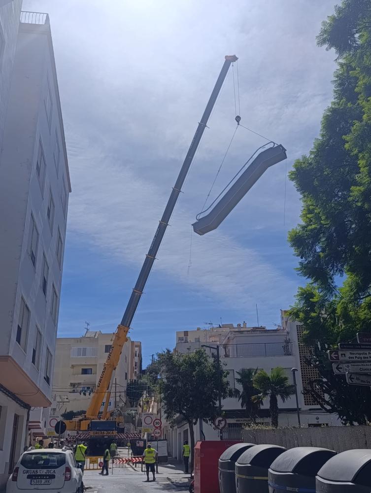 Imagen El Ayuntamiento de Eivissa está instalando las escaleras mecánicas,...