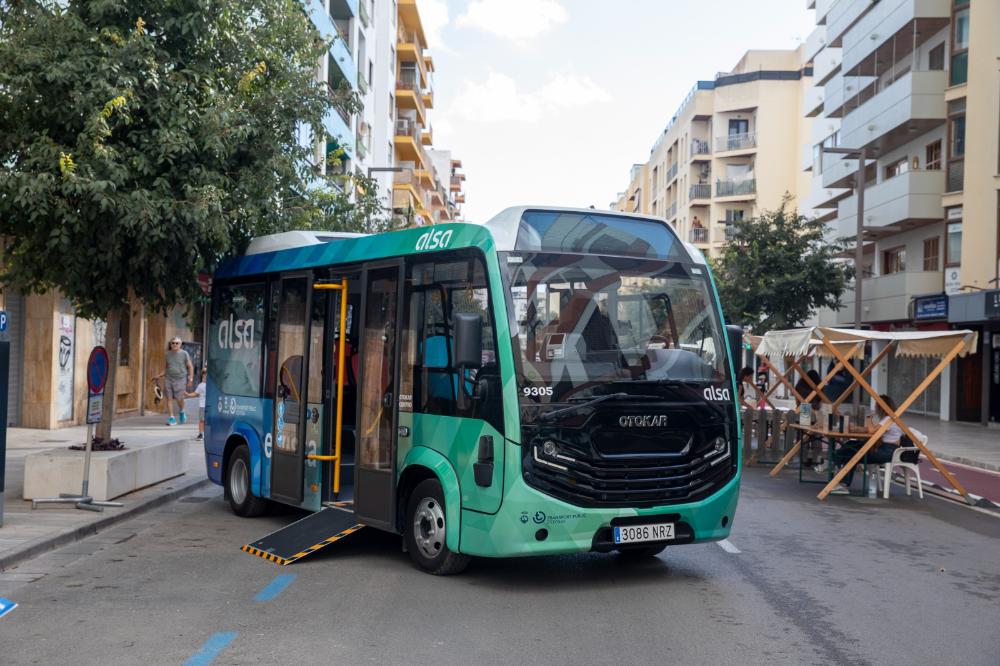Imagen L’Ajuntament i el Consell d’Eivissa milloren la línia UE8 per connectar la UIB, Dalt Vila i els aparcaments dissuasius