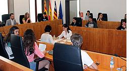 Imagen Ple de Participació Juvenil a la sala de Plens de l'Ajuntament d'Eivissa