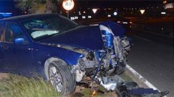 Imagen Dos accidents de trànsit, amb xoc contra obstacle fixe, motivats per conduir sota influència de begudes alcohòliques