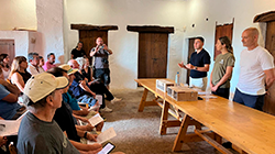 Imagen El Ayuntamiento de Eivissa y el COFIB entregan casi 200 trampas para...